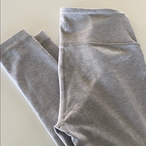 Lulu lemon legging - Picture 2 of 3